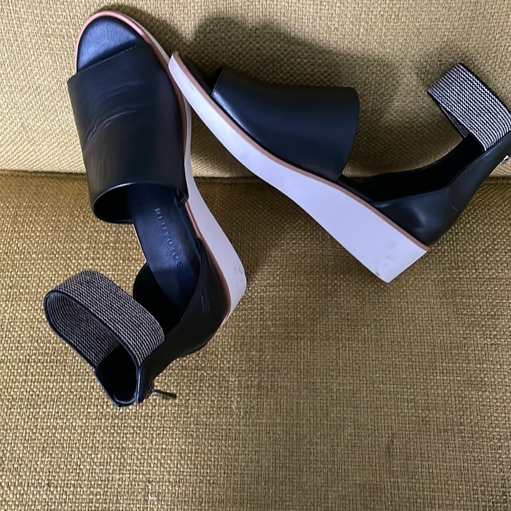 LOGO Leather Sandals Size 7.5 Black OpenToe  Ankle Strap  Wedges Platform Urban